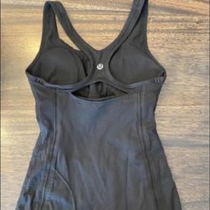 Lululemon top (2-in-1)